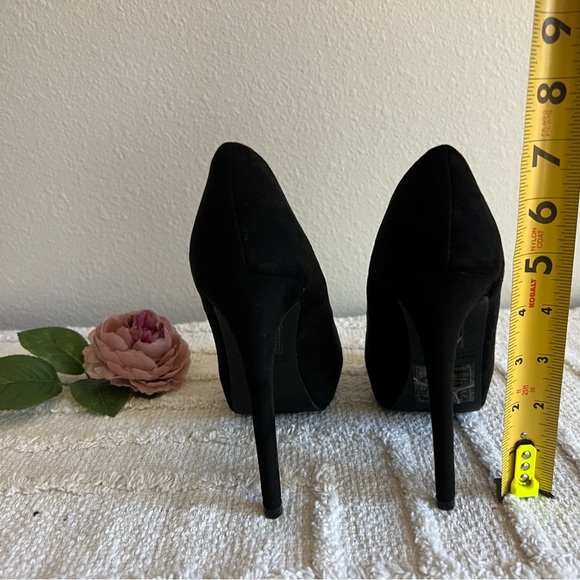 FOREVER 21 Faux Suede Peep Toe Stilettos Platform- Size 6 - Picture 7 of 7